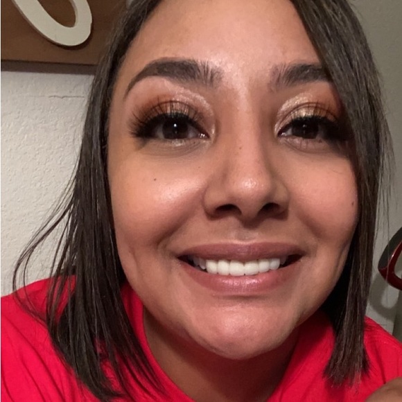 Meet your Posher, Ashley - Picture 1 of 1